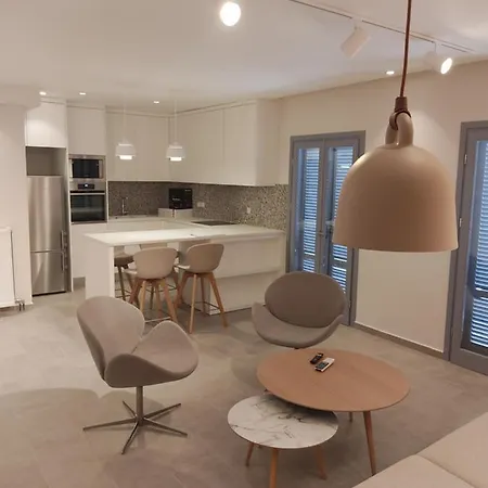 Pink Rose Luxury And Comfort Apartment At The Centre Of Preveza Exterior photo